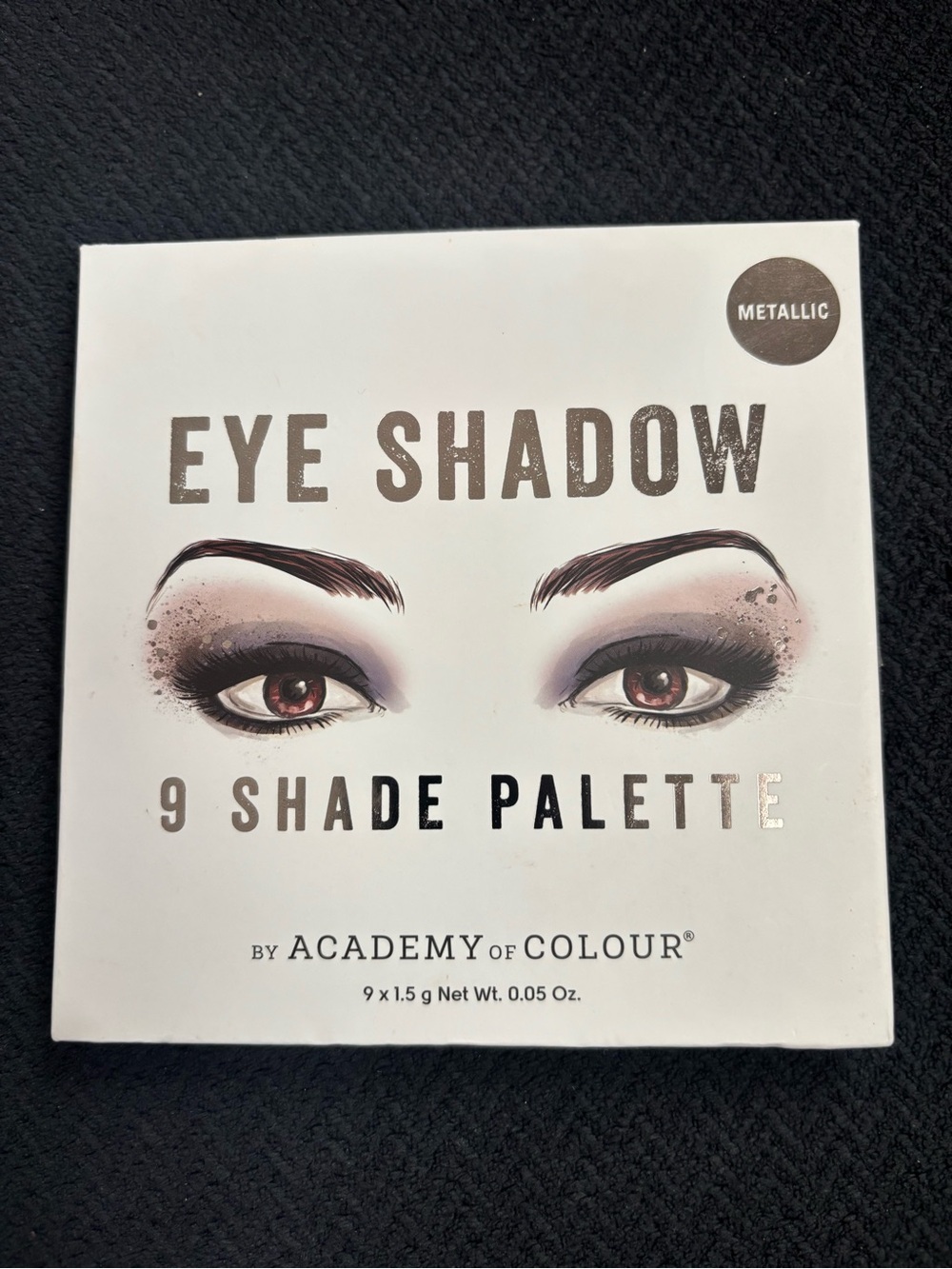 Academy of Colour Metallic 9-Shade Eyeshadow Palette - 9 x 1.5 g NET WT. 0.05 OZ